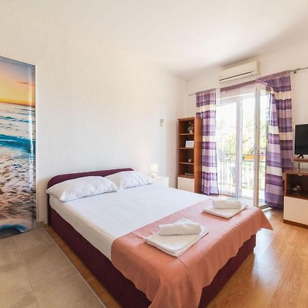 Apartment Livaja Kaštel Novi エクステリア 写真
