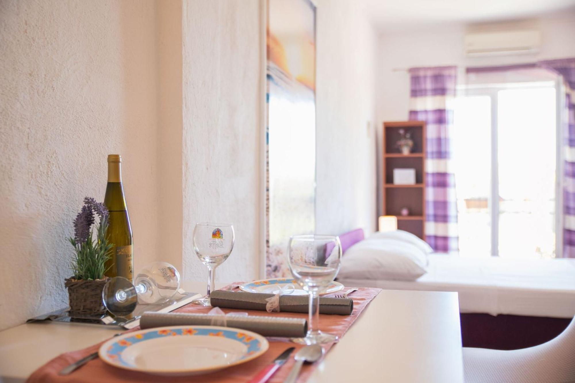 Apartment Livaja Kaštel Novi 部屋 写真